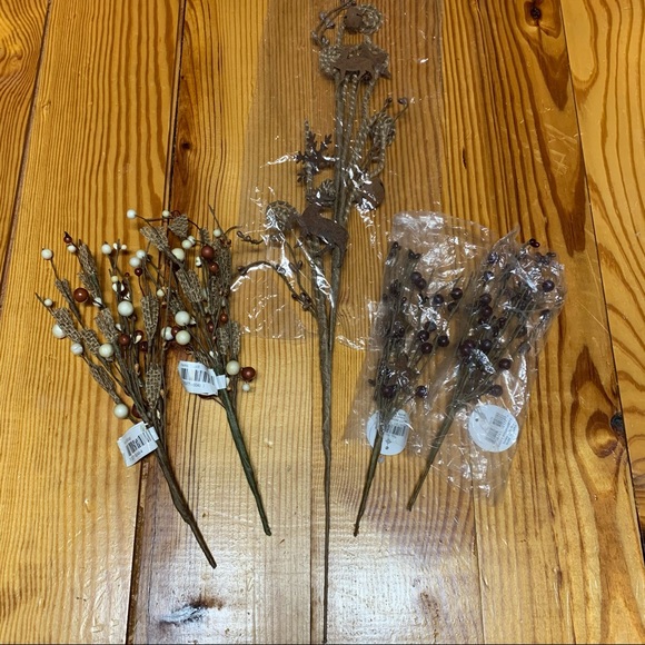 New! 5 Rustic Wreath Picks - Picture 2 of 7